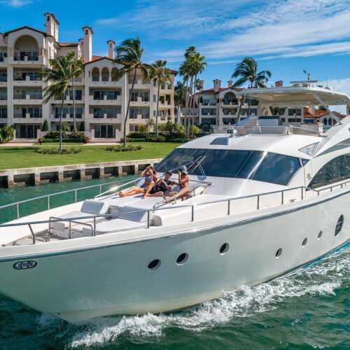 Rent Yacht Miami 80’ Aicon